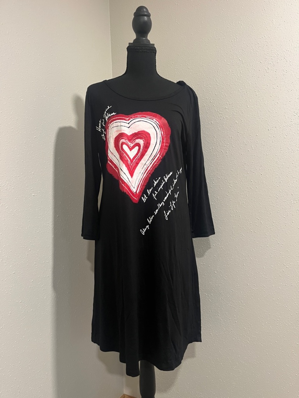 NWT Chico’s Intimate “Heart Throb”Cozy Tee-S/M